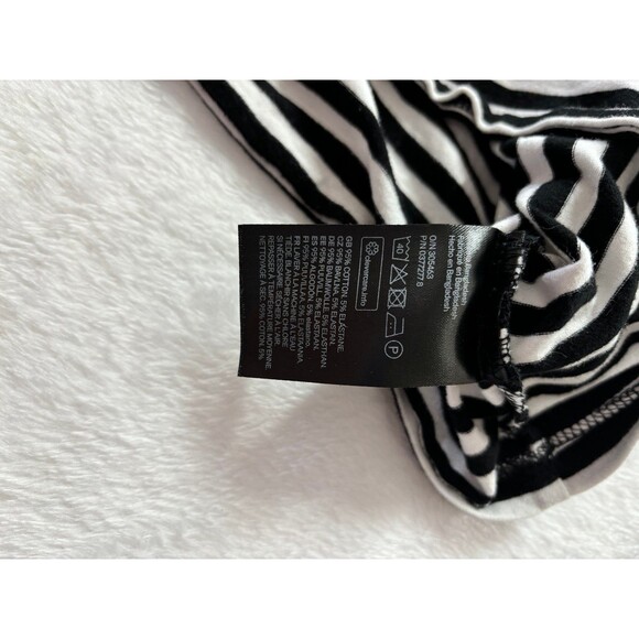 H&M Divided Basic Black & White Striped Crop Camisole Tank Top size medium - Picture 5 of 5